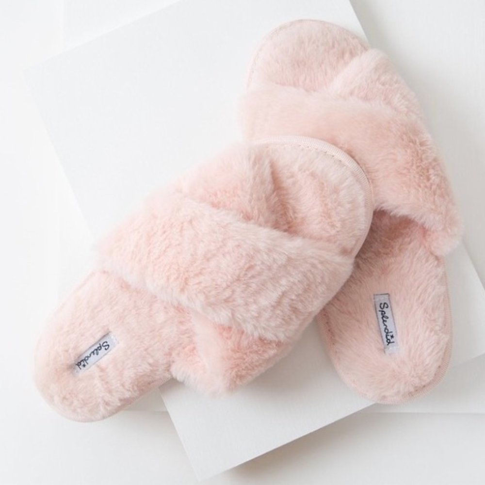 SPLENDID Crystal Pink Fluffy Faux Fur Crisscross Slippers Sz M/L 8-11*NWT* $48